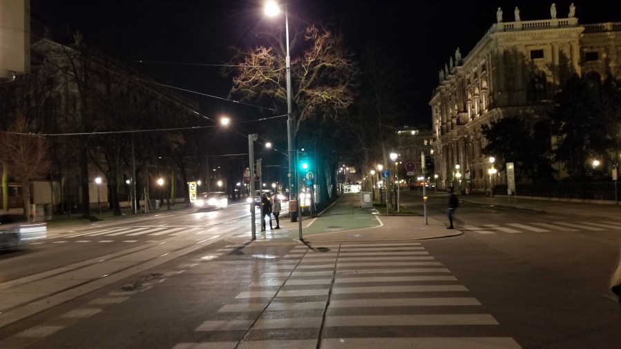 The bike and walking path down the center of the Ringstrasse. Similar size paths are on either side of the street.