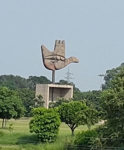 The Open Hand Monument in Chandigarh. Credit: By Lillottama - Own work, CC BY-SA 4.0, https://commons.wikimedia.org/w/index.php?curid=51124833